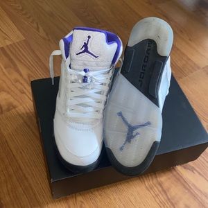 Kid Jordan sneakers